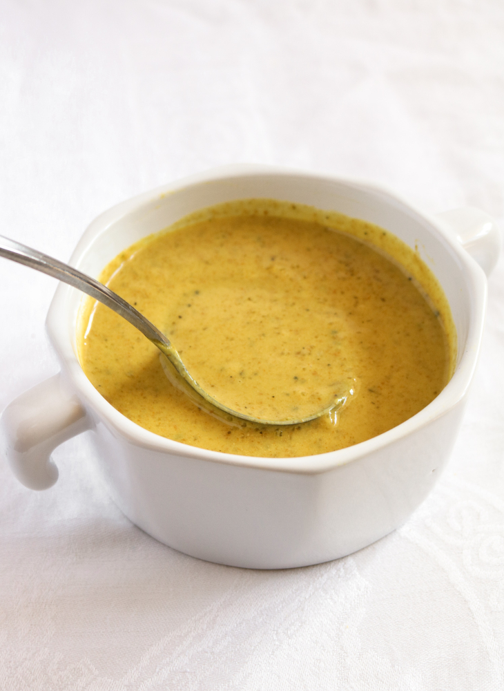 This vegan gravy is perfect for your Thanksgiving or Christmas table. It packs a ton of flavor and is SO easy to make but free of gluten + oil! #vegan #gravy #veganrecipe #vegetarian #thanksgiving // plantpowercouple.com