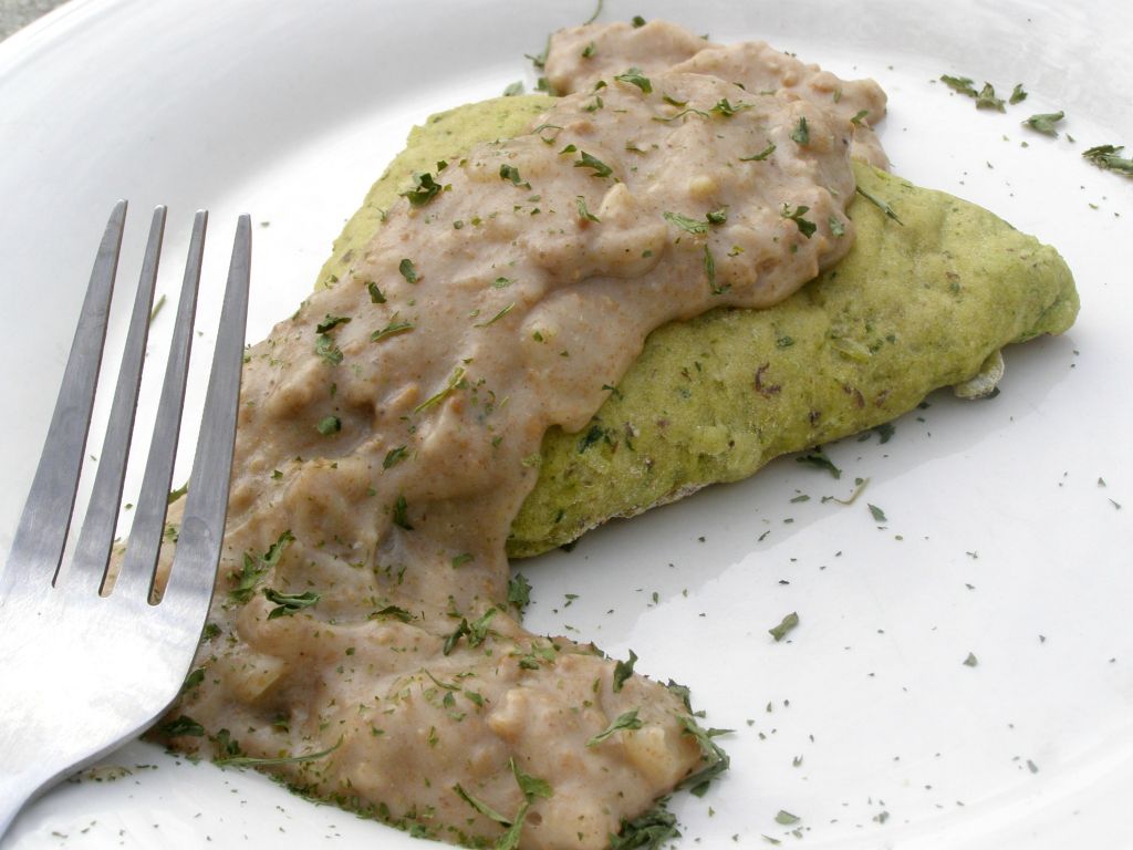 Easy Vegan Biscuits and Gravy
