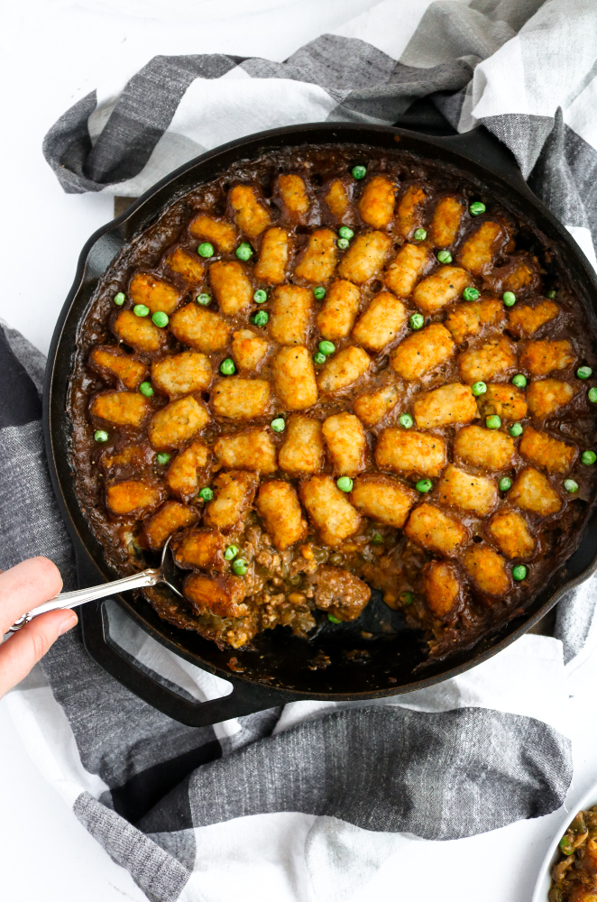 Spicy Vegan Tater Tot Hotdish - a comfort classic made vegan and oh so delicious! #vegan #veganrecipe #hotdish #vegetables #tatertots // plantpowercouple.com