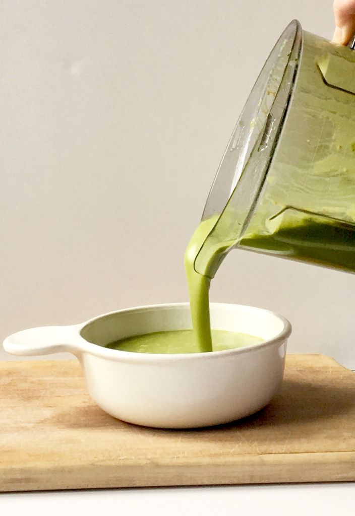 Creamy Spinach Soup that's hella healthy and can be made in your blender in under 30 minutes from start to finish! We are obsessed! // plantpowercouple.com