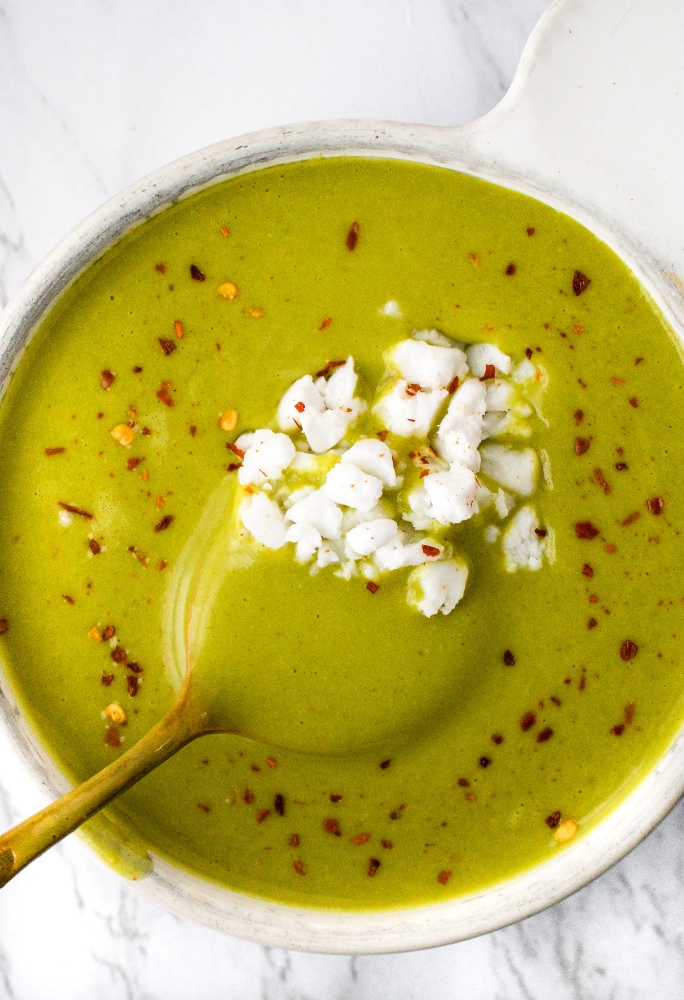 This creamy vegan spinach soup is my FAVORITE vegan spinach recipe! It’s easy to make in a Vitamix or other high-powered blender. The recipe itself is oil-free, gluten-free, and dairy-free and is packed with hidden nutrients from healthy ingredients like potatoes, red lentils, and miso paste! You’ll love the flavor and luxurious creamy texture (even though there’s not a drop of heavy cream in it!).